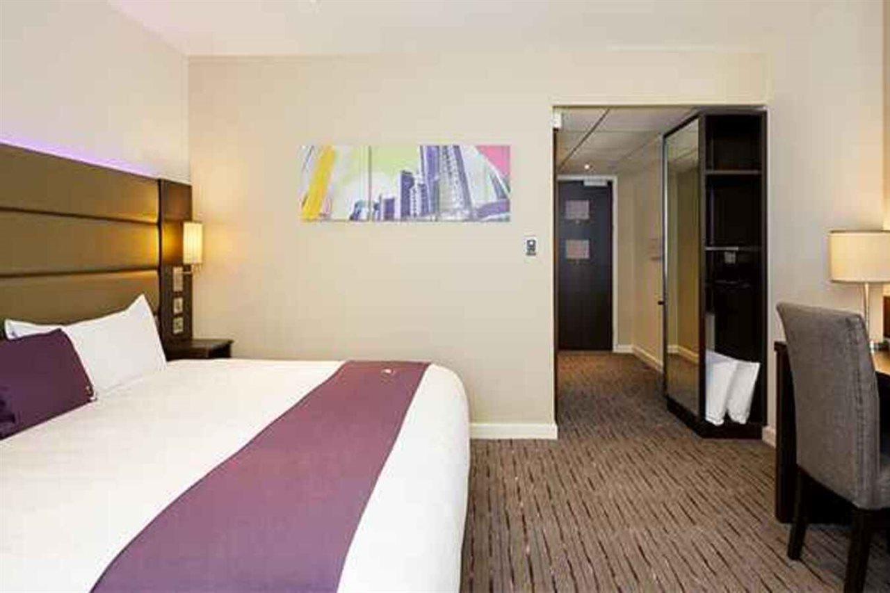 Premier Inn Milton Keynes Central 외부 사진