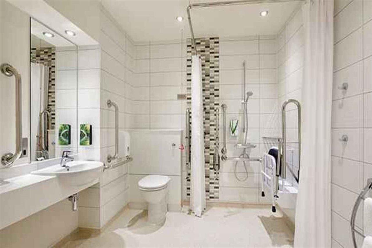 Premier Inn Milton Keynes Central 외부 사진