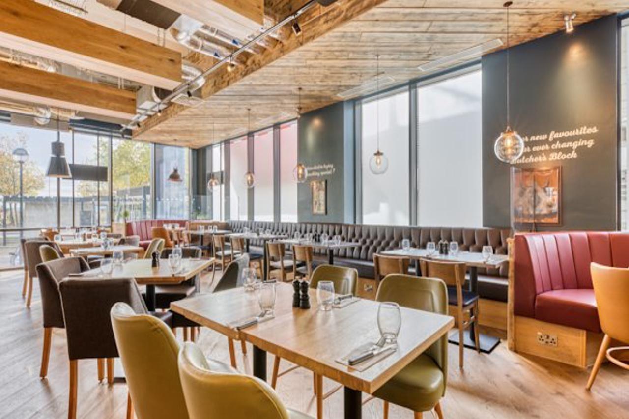 Premier Inn Milton Keynes Central 외부 사진